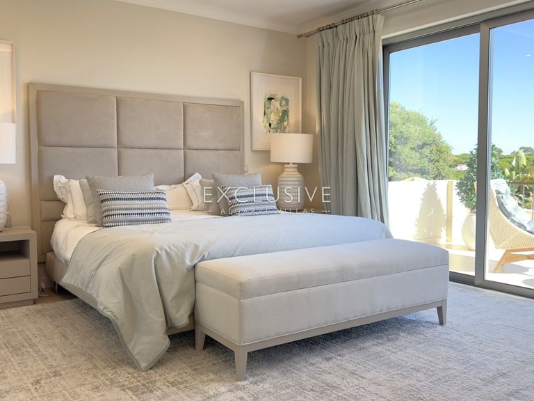 Villa for Sale in Vale Do Lobo, Algarve 21