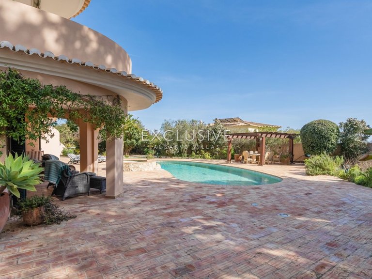 Villa for Sale in Praia Da Luz, Algarve 20