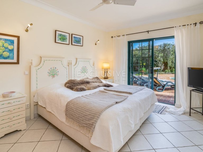 Villa for Sale in Praia Da Luz, Algarve 15