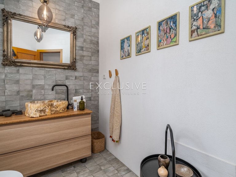 Villa for Sale in Praia Da Luz, Algarve 12