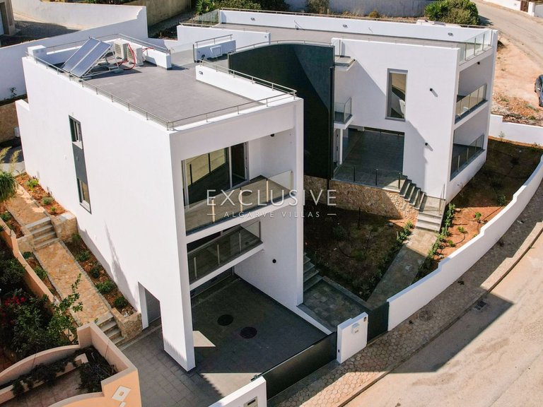 Villa for Sale in Lagos, Algarve 1