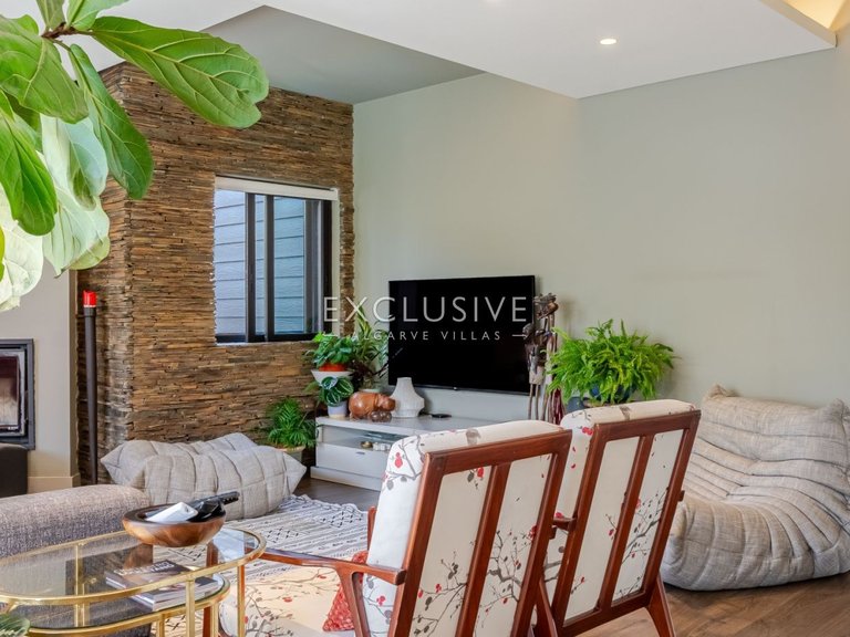 Villa for Sale in Vilamoura, Algarve 16