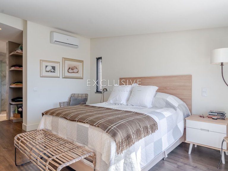 Villa for Sale in Vilamoura, Algarve 29