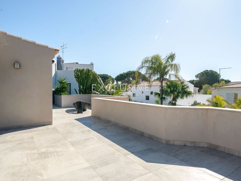 Villa for Sale in Vilamoura, Algarve 33
