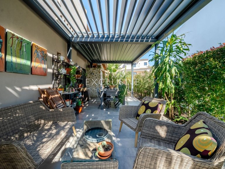 Villa for Sale in Vilamoura, Algarve 37