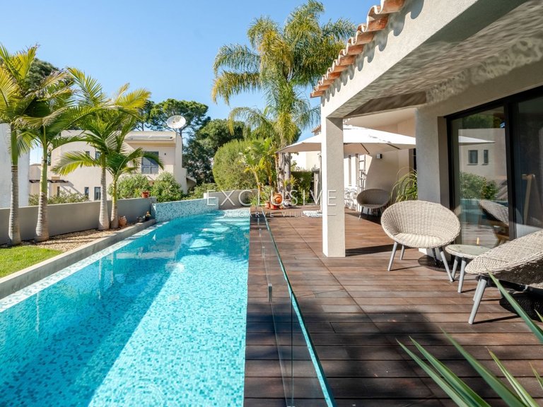 Villa for Sale in Vilamoura, Algarve 39