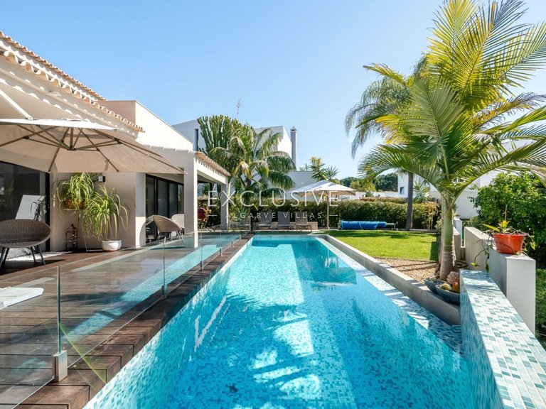 Villa for Sale in Vilamoura, Algarve 40