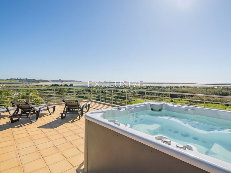 Villa for Sale in Palmares, Algarve 22