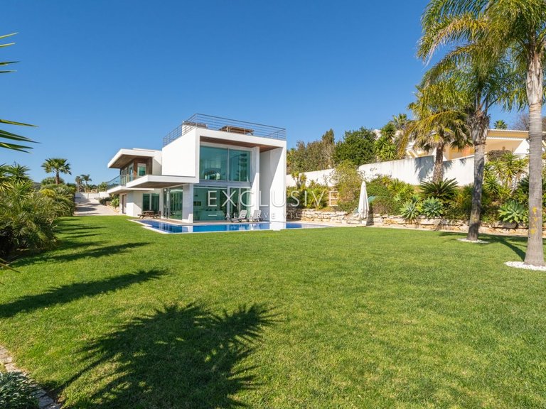 Villa for Sale in Palmares, Algarve 27