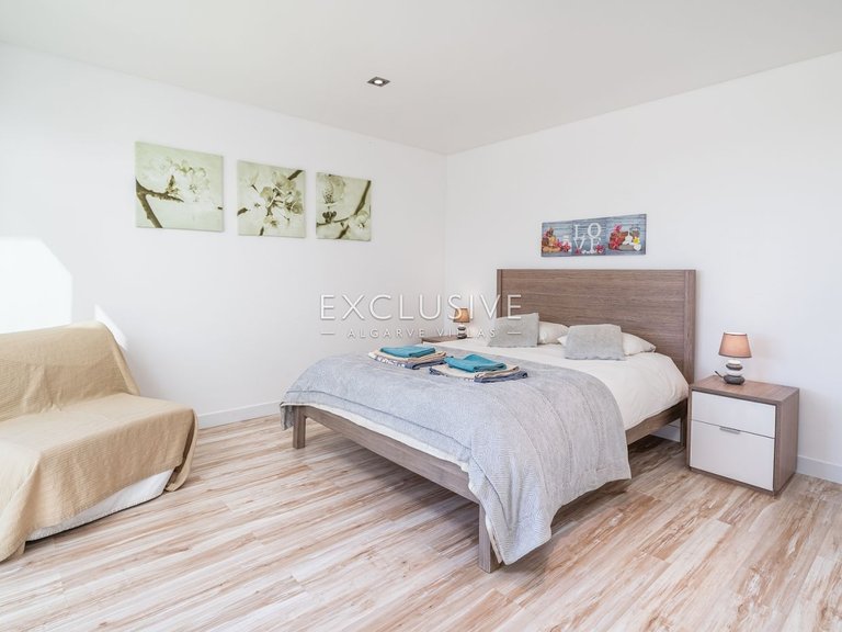 Villa for Sale in Palmares, Algarve 13