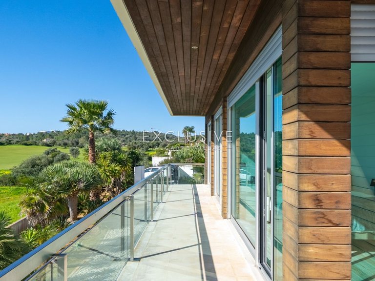 Villa for Sale in Palmares, Algarve 2