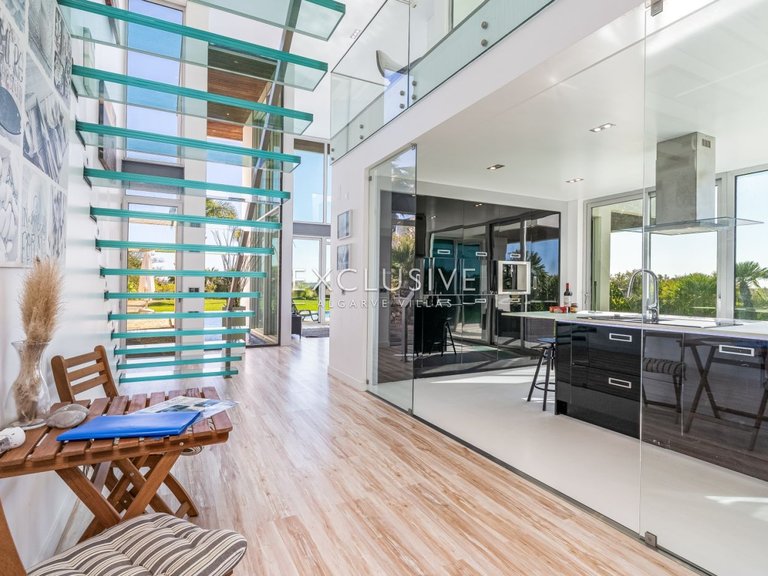 Villa for Sale in Palmares, Algarve 7