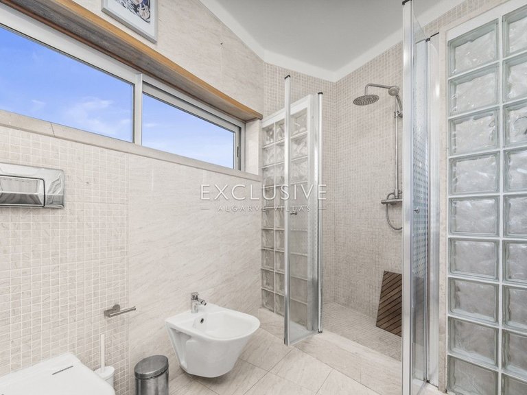 Villa for Sale in Alvor, Algarve 17