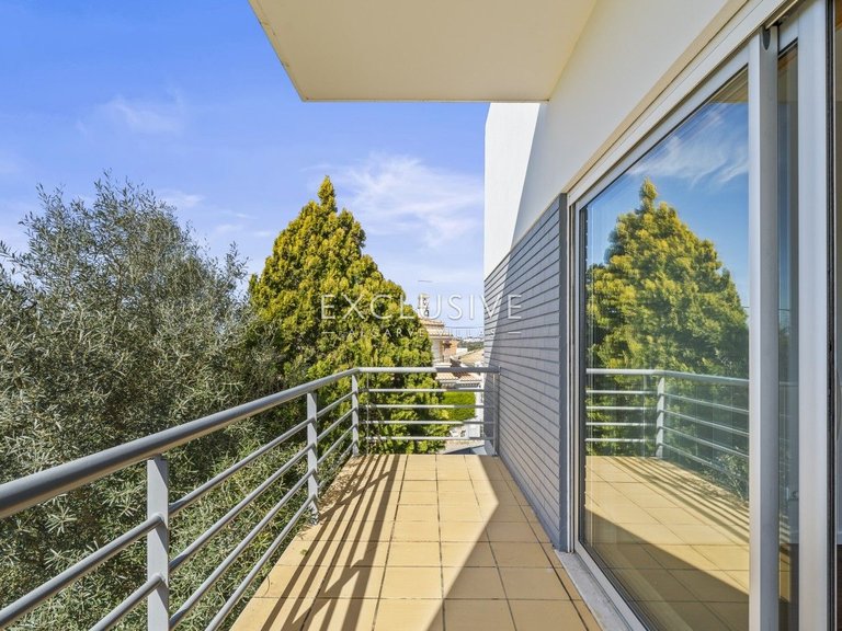 Villa for Sale in Alvor, Algarve 23