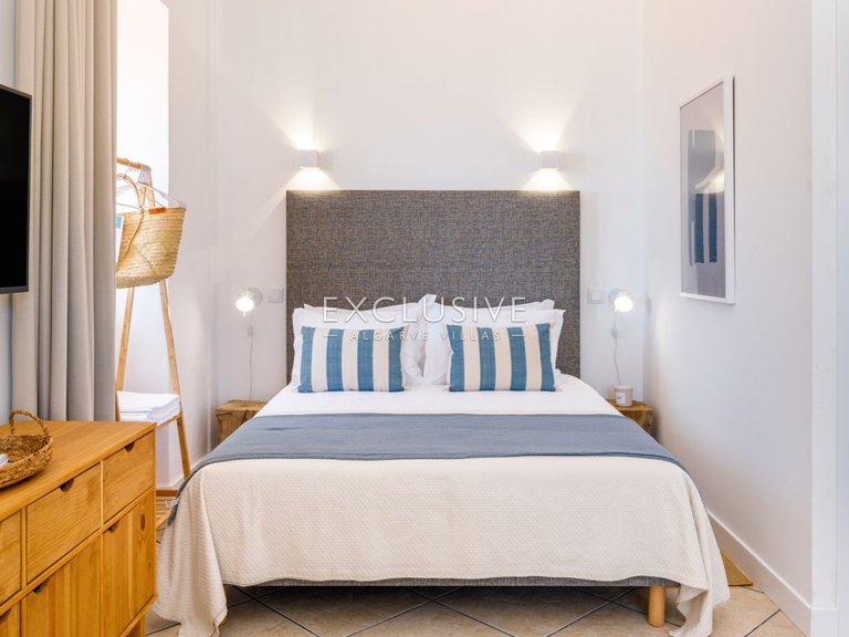 Villa for Sale in Carvoeiro, Algarve 21