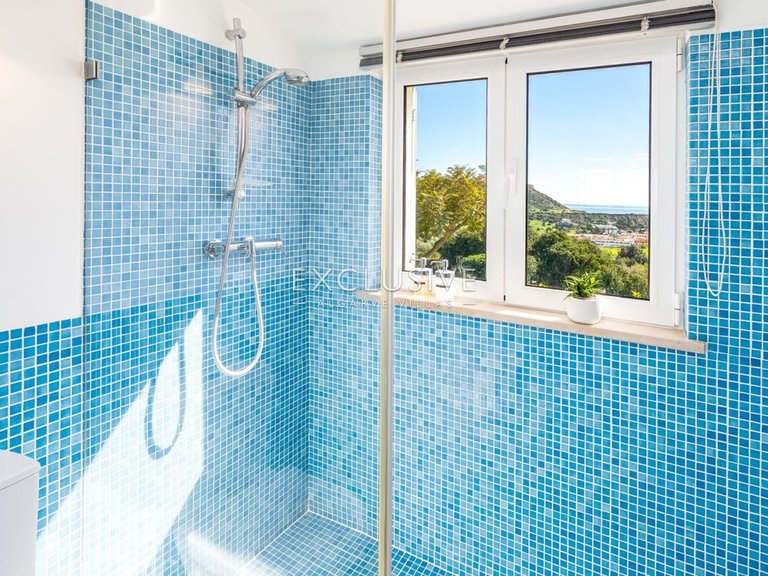 Villa for Sale in Praia Da Luz, Algarve 19