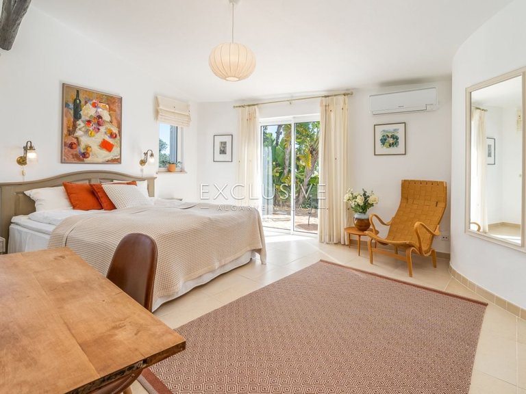 Villa for Sale in Praia Da Luz, Algarve 14