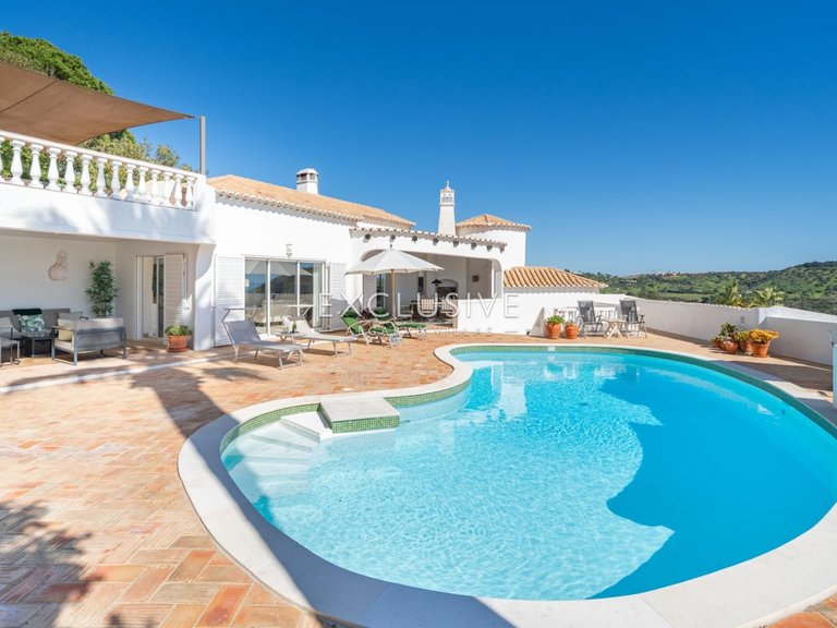 Villa for Sale in Praia Da Luz, Algarve 5