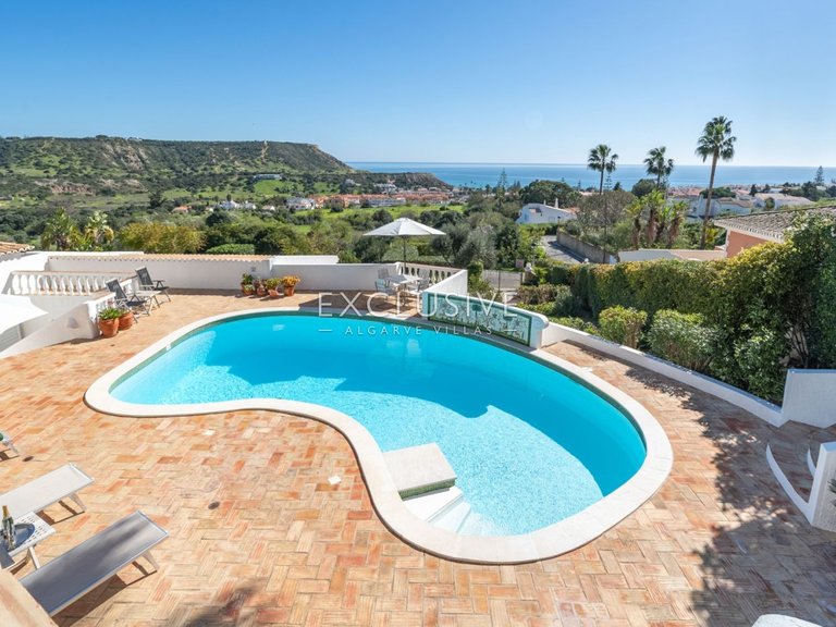 Villa for Sale in Praia Da Luz, Algarve 25