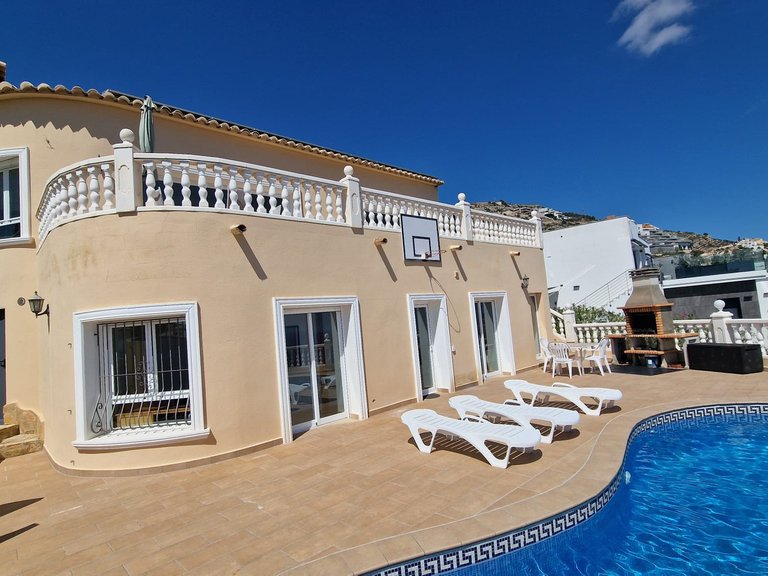 Villa for Sale in  Benitachell / El Poble Nou De Benitatxell, Alicante 38