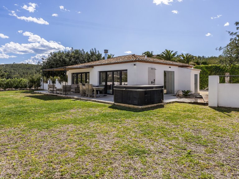 Villa for Sale in Costa Blanca Javea, Alicante 28
