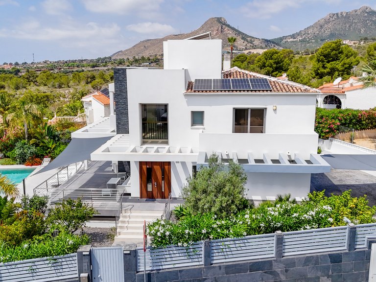 Villa for Sale in Costa Blanca La Nucia, Alicante 48