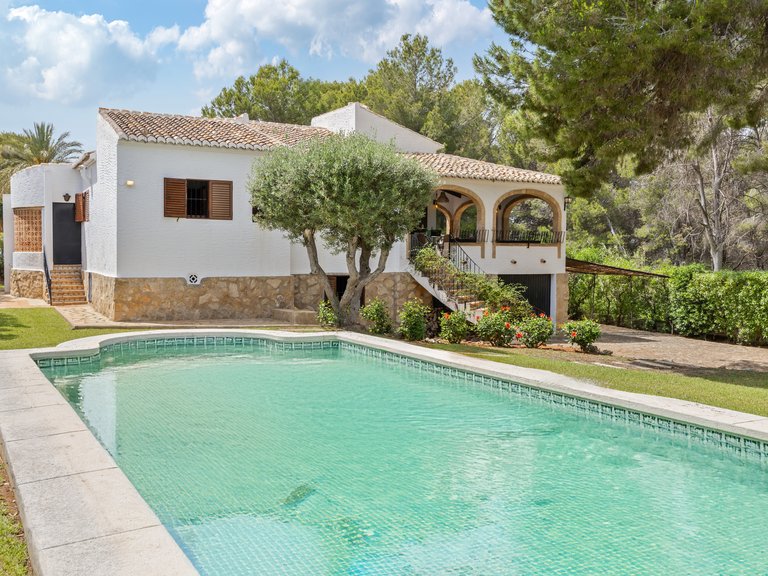 Villa for Sale in Costa Blanca Javea, Alicante 2