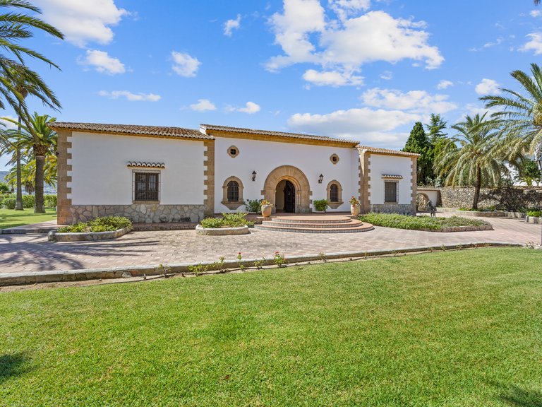 Villa for Sale in Costa Blanca Javea, Alicante 10