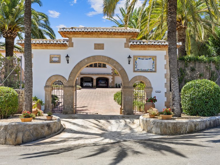 Villa for Sale in Costa Blanca Javea, Alicante 42