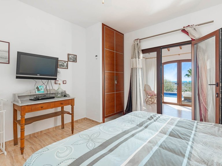 Villa for Sale in Costa Blanca Moraira, Alicante 6