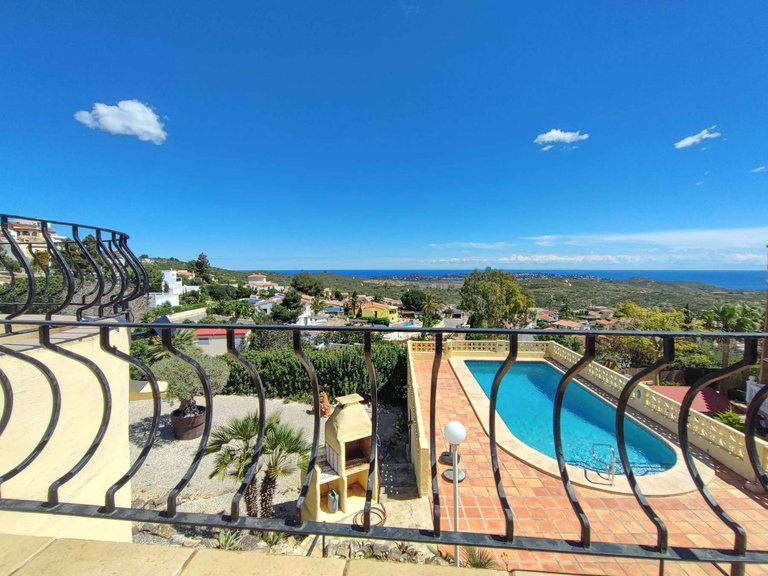 Villa for Sale in  Benitachell / El Poble Nou De Benitatxell, Alicante 3