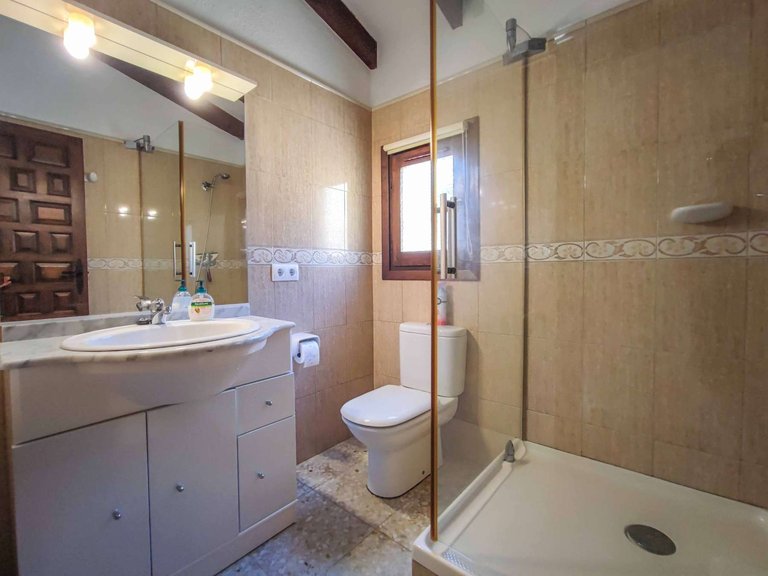 Villa for Sale in  Benitachell / El Poble Nou De Benitatxell, Alicante 21