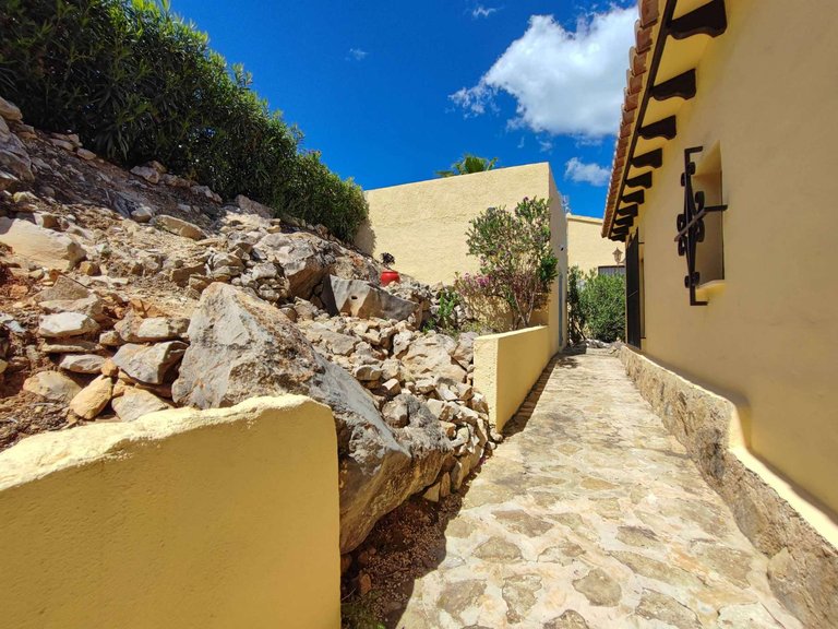 Villa for Sale in  Benitachell / El Poble Nou De Benitatxell, Alicante 31