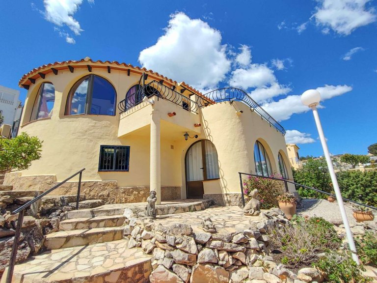 Villa for Sale in  Benitachell / El Poble Nou De Benitatxell, Alicante 32