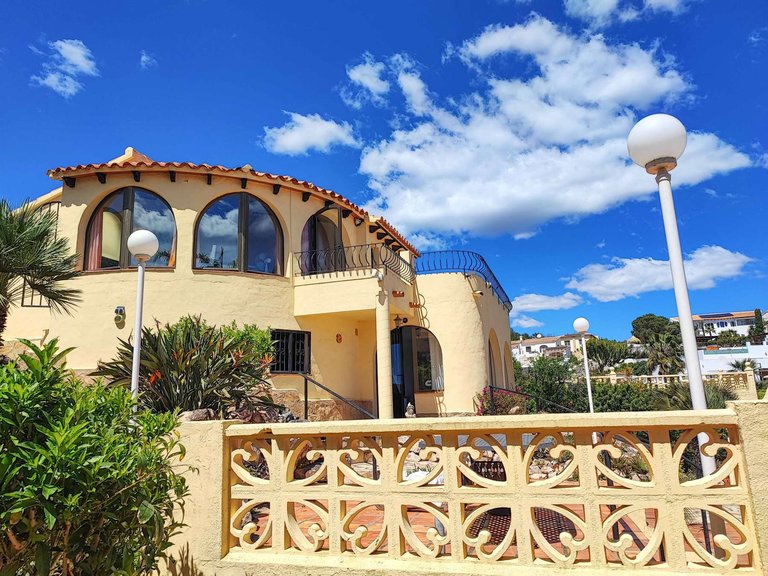 Villa for Sale in  Benitachell / El Poble Nou De Benitatxell, Alicante 46