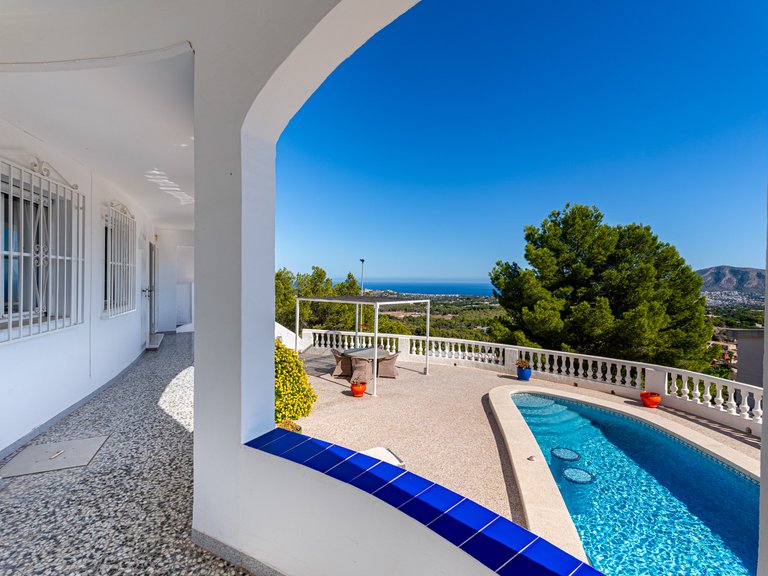 Villa for Sale in Costa Blanca Alfas Del Pi, Alicante 7