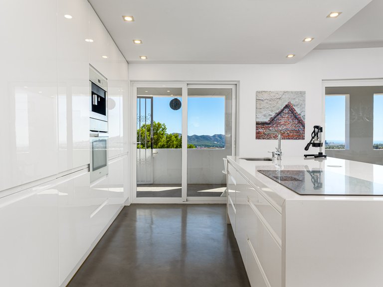 Villa for Sale in Costa Blanca Alfas Del Pi, Alicante 21