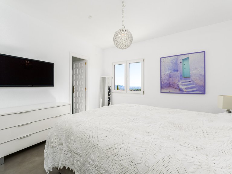 Villa for Sale in Costa Blanca Alfas Del Pi, Alicante 31