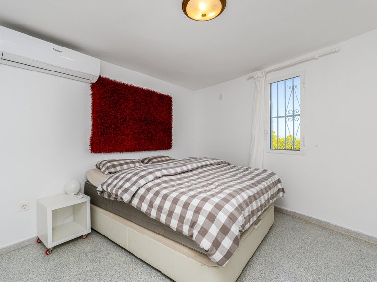 Villa for Sale in Costa Blanca Alfas Del Pi, Alicante 45