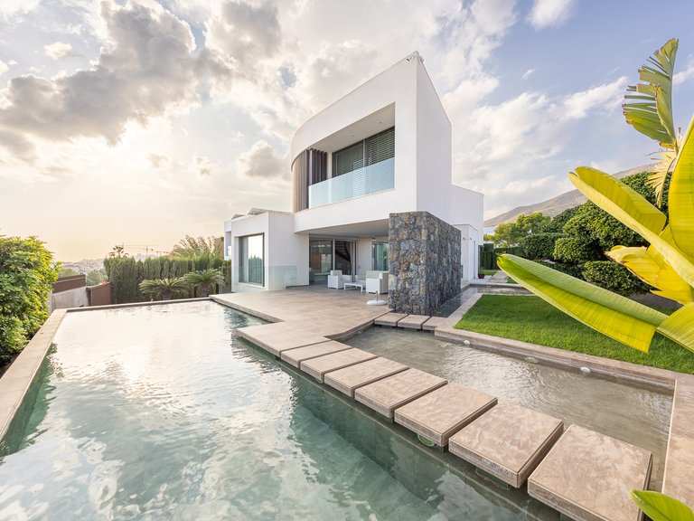 Villa for Sale in Costa Blanca Finestrat, Alicante 1