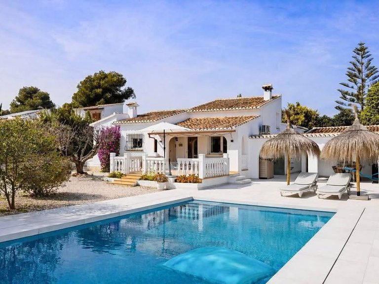Villa for Sale in Costa Blanca Javea, Alicante 2