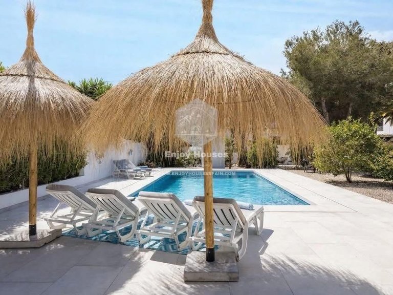 Villa for Sale in Costa Blanca Javea, Alicante 1