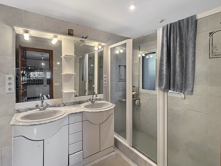 Villa for Sale in Costa Blanca Moraira, Alicante 11