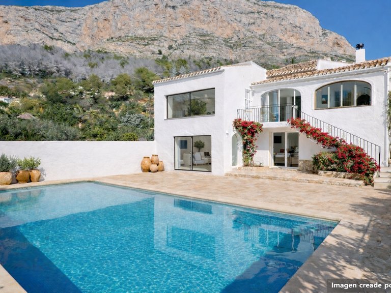 Villa for Sale in Costa Blanca Javea, Alicante 1