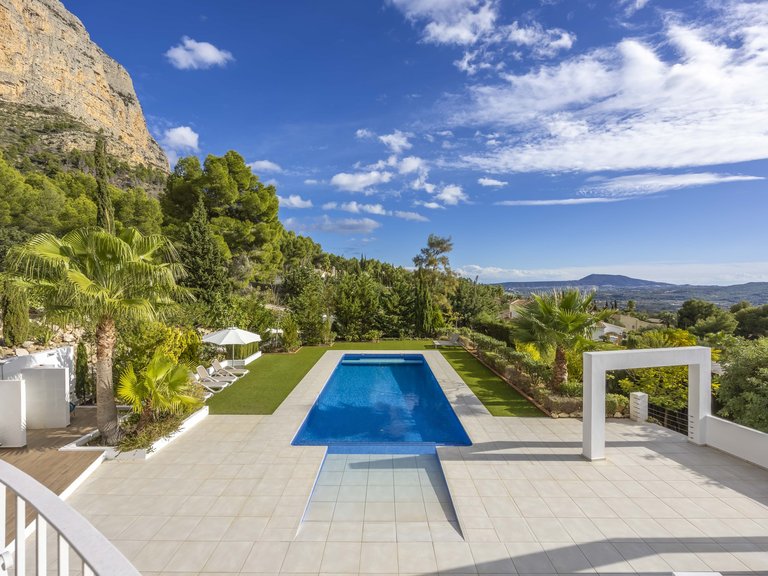 Villa for Sale in Costa Blanca Javea, Alicante 1