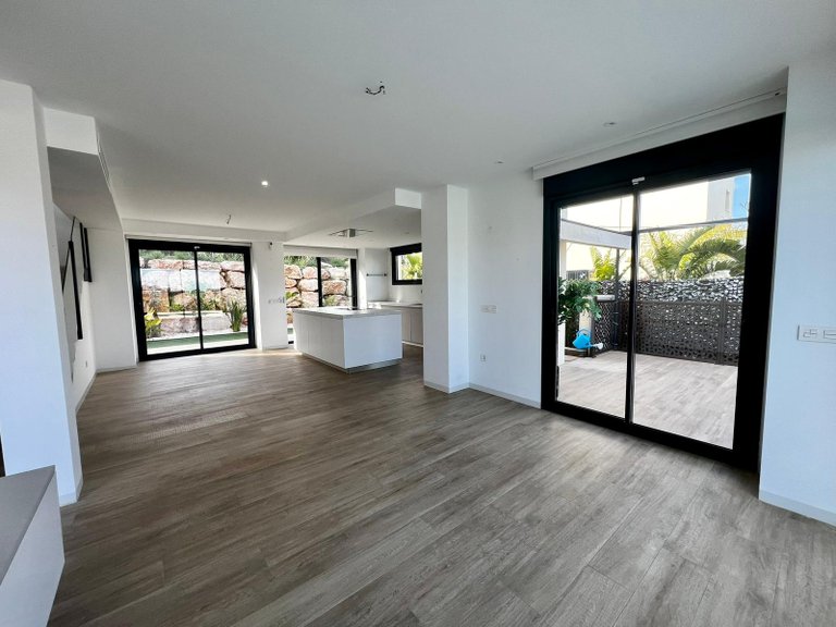 Villa for Sale in Costa Blanca Polop, Alicante 4