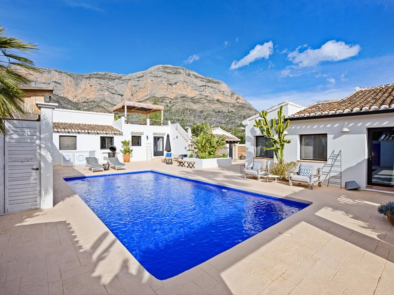 Villa for Sale in Costa Blanca Javea, Alicante 3
