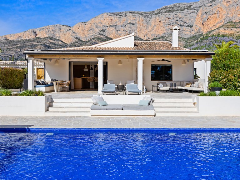 Villa for Sale in Costa Blanca Javea, Alicante 4