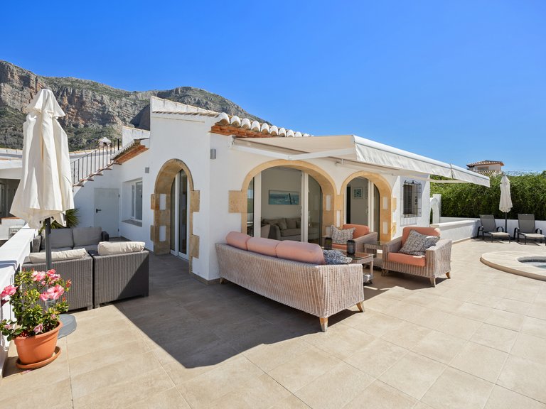 Villa for Sale in Costa Blanca Javea, Alicante 2
