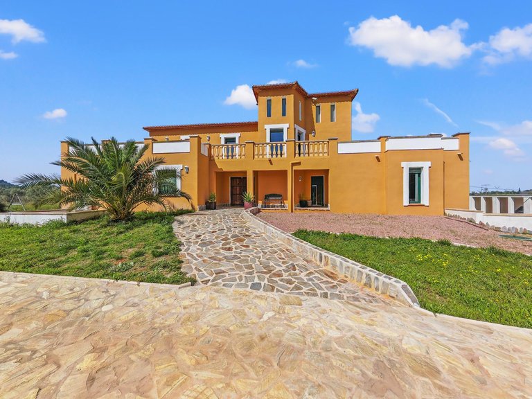 Villa for Sale in Inland Pedreguer, Alicante 4